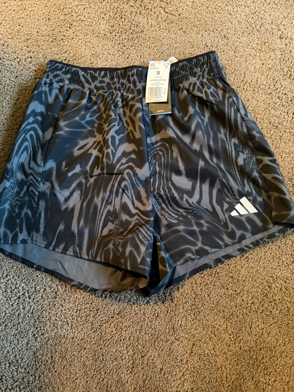 adidas Women’s Black & Gray Performance Training Print Shorts Size S NWT